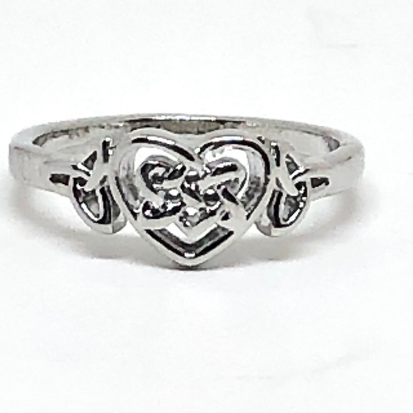 Sterling Silver Heart/Celtic Knot Ring - Picture 2 of 5